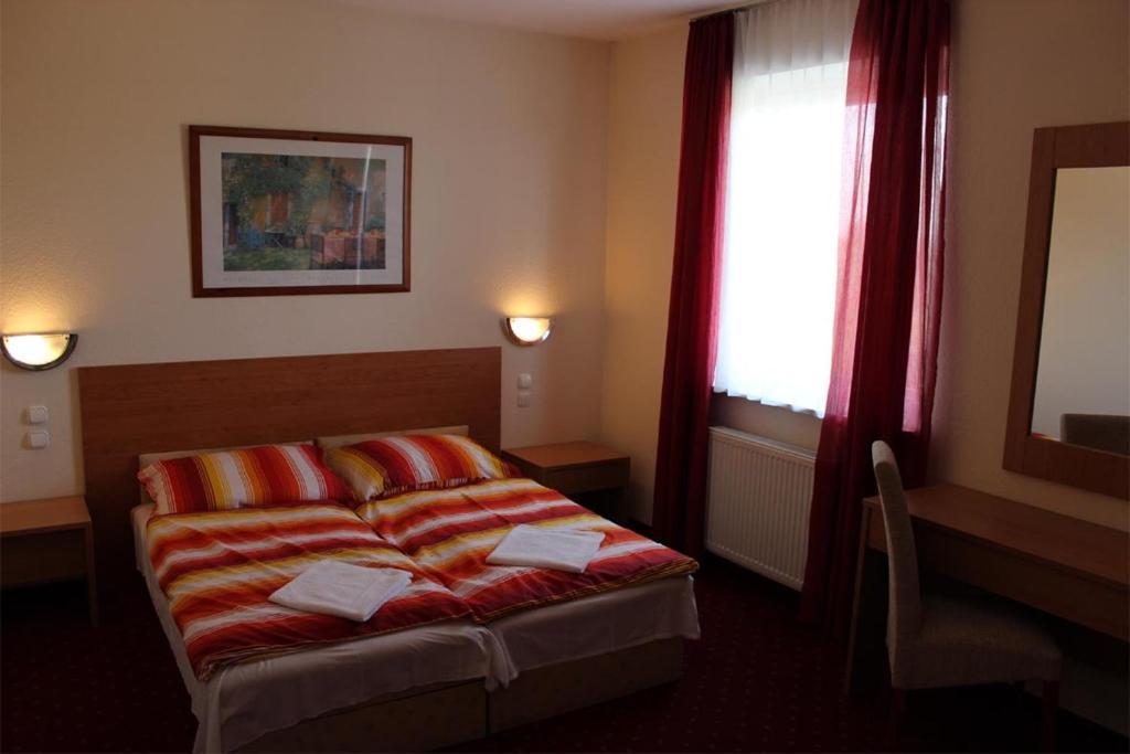 Hotel Menthol Budapest Rum bild